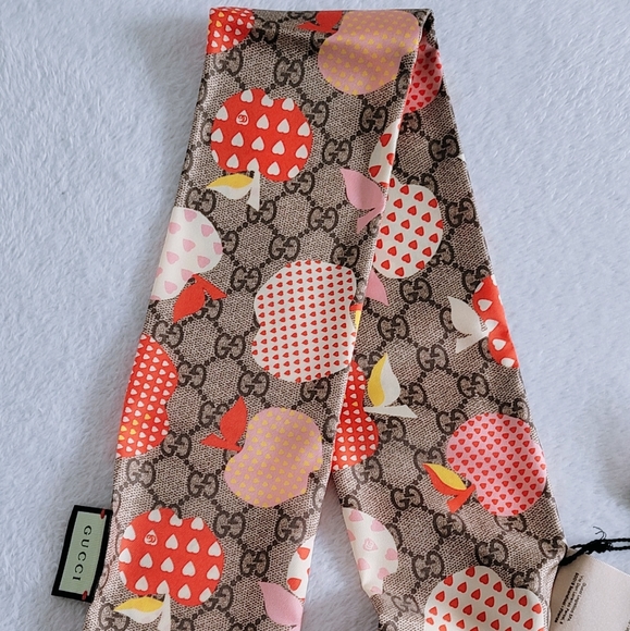 Authentic Gucci Les Pommes GG Apples silk Neck bow Twilly Scarf  multicolor - Picture 10 of 16
